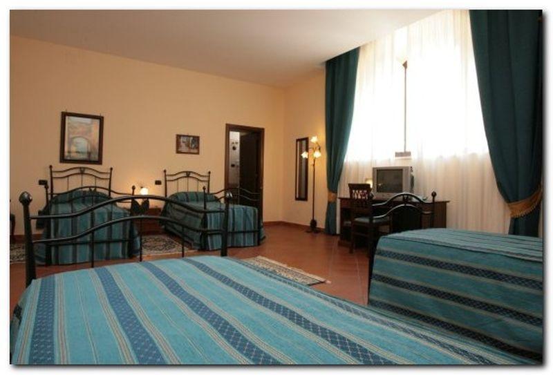 Grand Hotel Capodimonte Napoli Bagian luar foto
