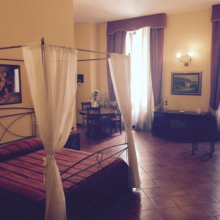 Grand Hotel Capodimonte Napoli Bagian luar foto
